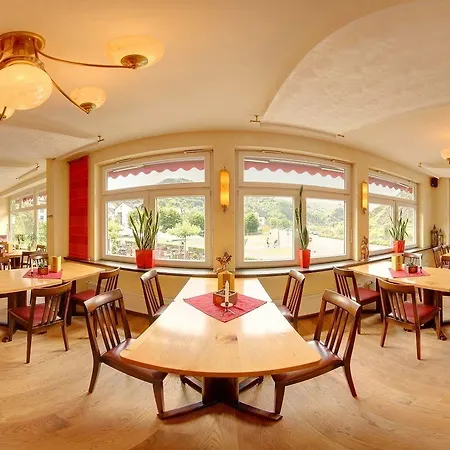 Otel Stumbergers - Free Parking - 3*