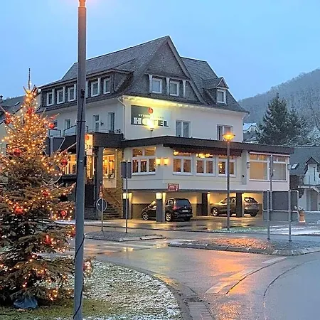 Stumbergers - Free Parking -