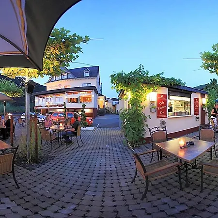 Stumbergers - Free Parking - Hotel