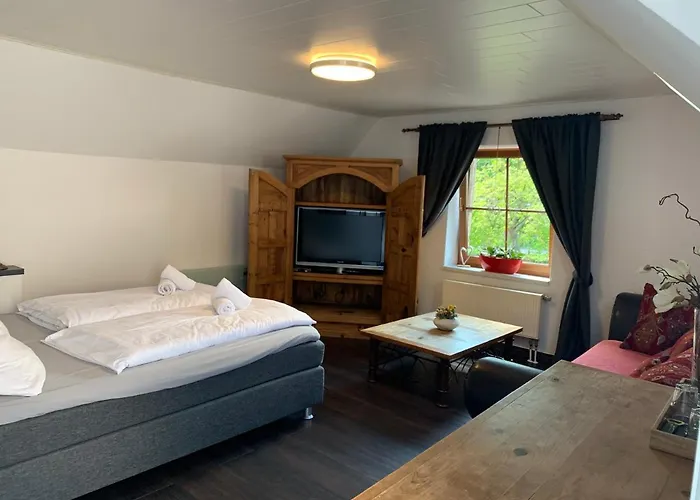 Stumbergers - Free Parking - Hotel Commune fusionnée de Cochem-Land