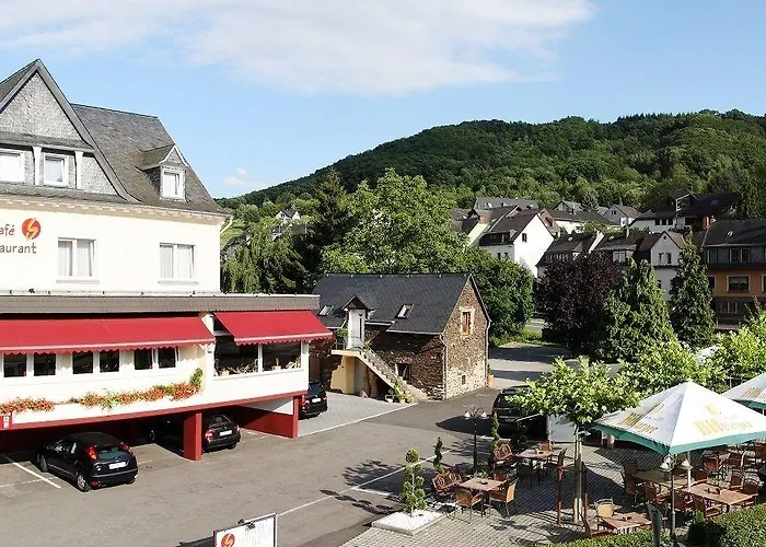 Stumbergers - Free Parking -