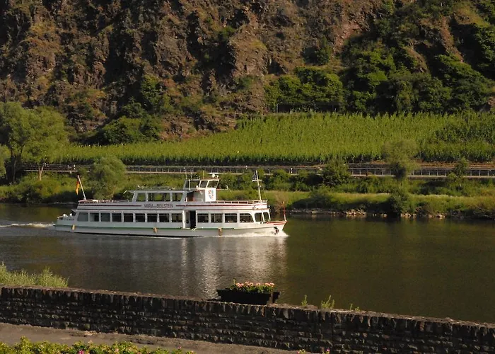 Stumbergers - Free Parking -