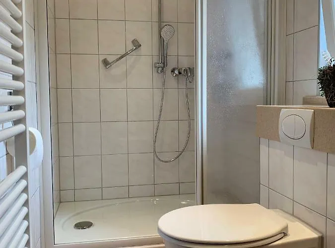 ホテル Stumbergers - Free Parking - 3*